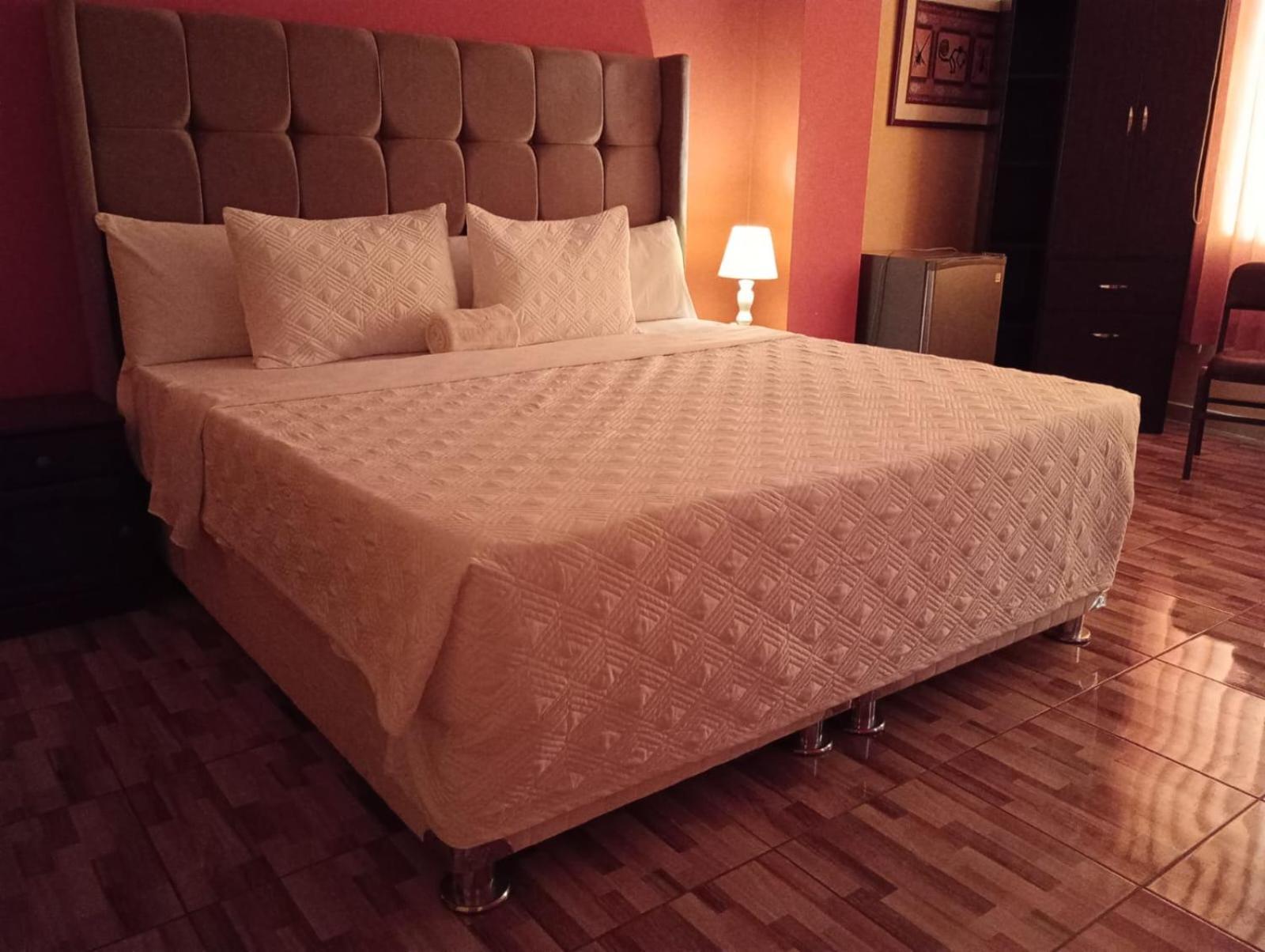 Madison Suite Tacna Eksteriør bilde